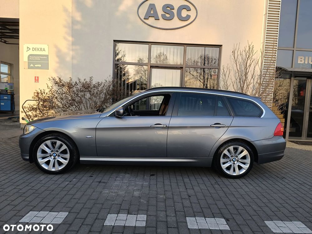 BMW Seria 3 320d DPF Edition Exclusive - 2