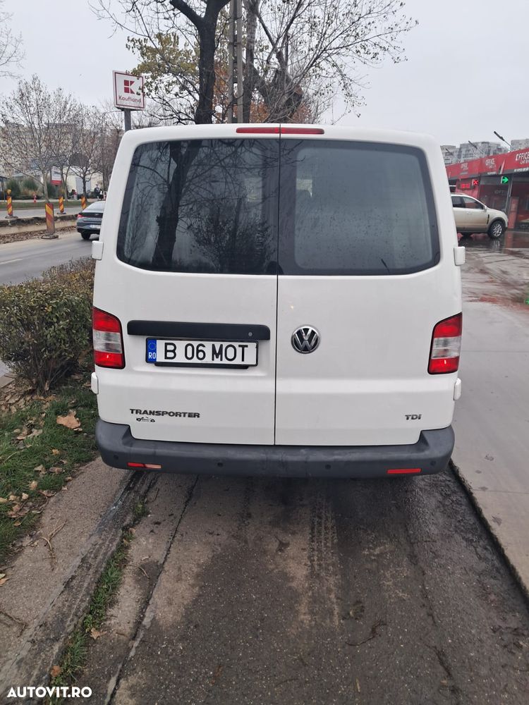 Volkswagen Transporter - 2