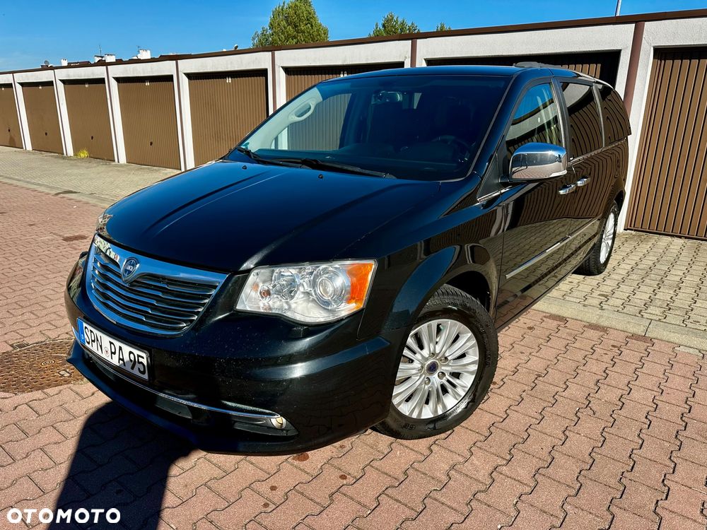 Lancia Voyager - 36