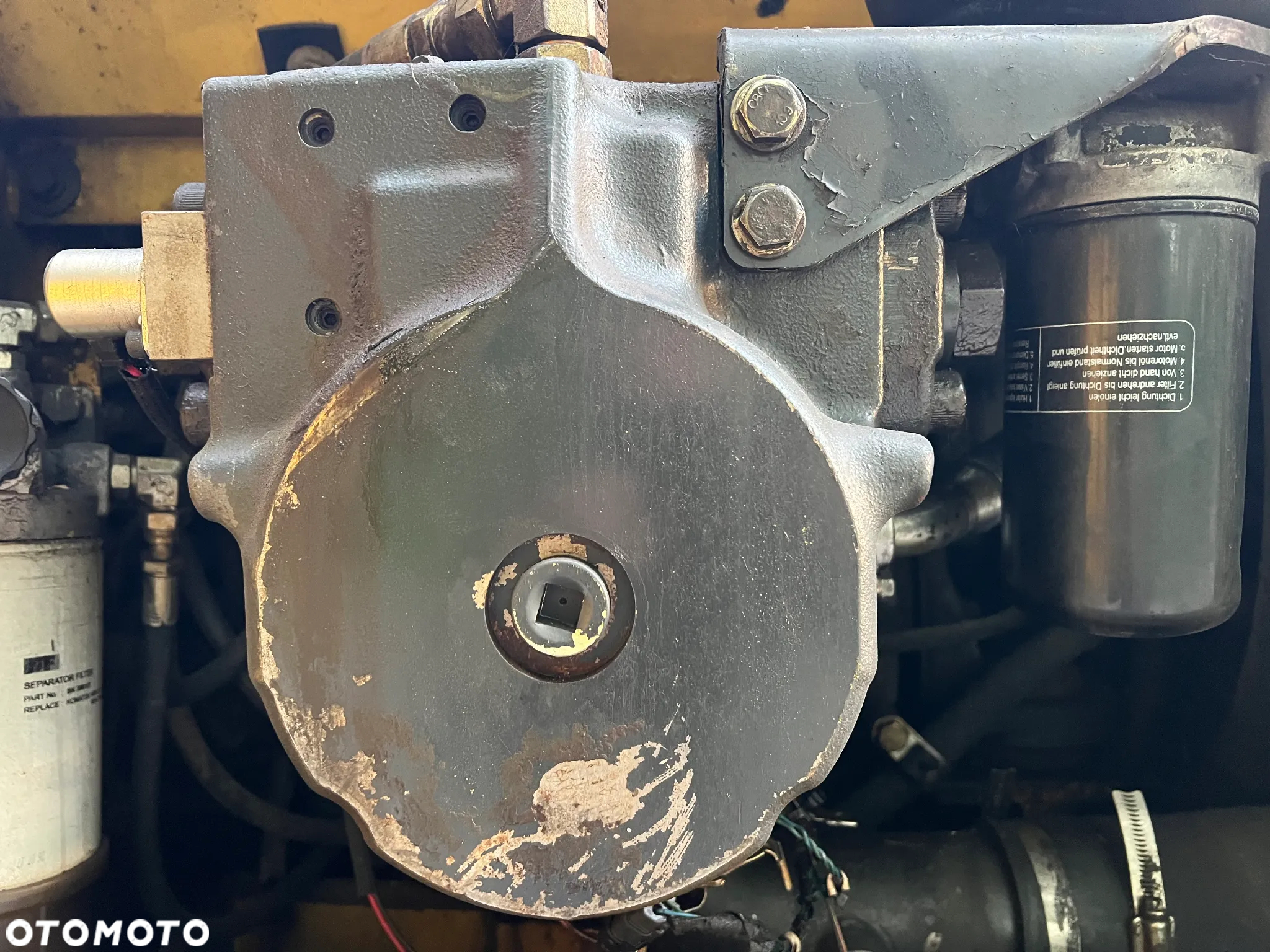 Komatsu PC210 - 8