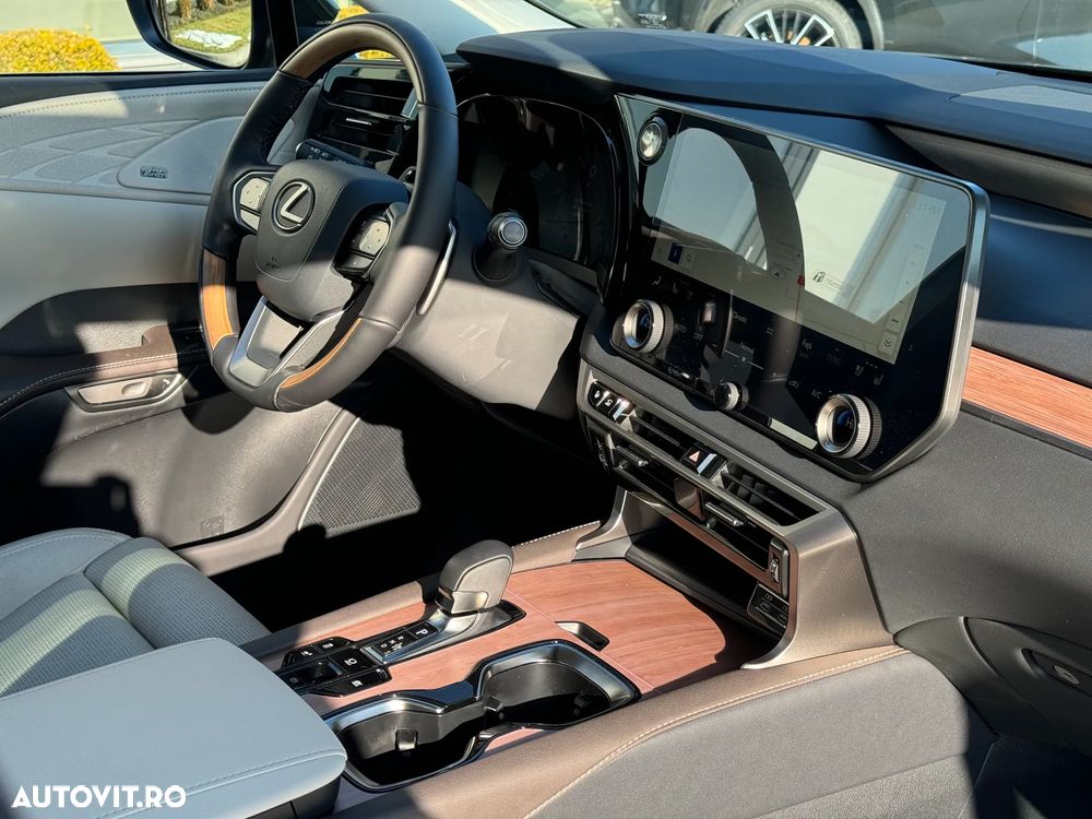 Lexus Seria RX 350h E-Four HEV Luxury - 23