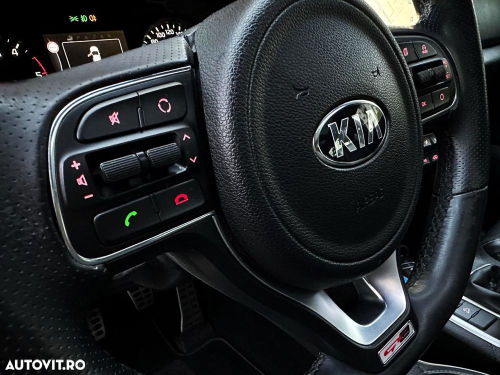 Kia Sportage 2,0 CRDI AWD GT Line - 17