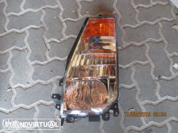 Farol novo nissan cabstar - 1