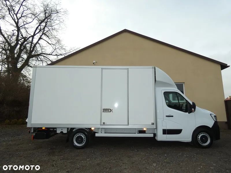 Renault Master kontener+winda 750 kg, nawigacja LED
