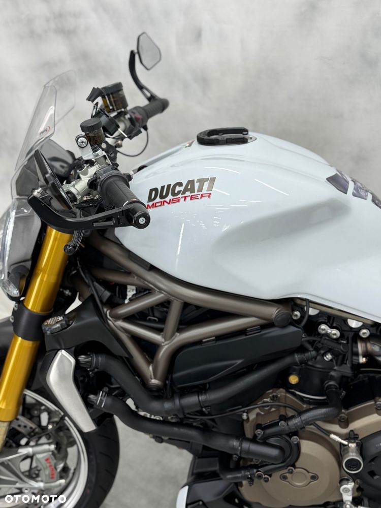 Ducati Monster - 9
