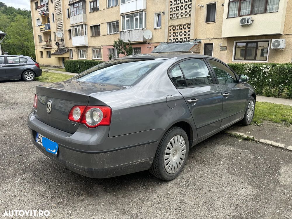 Volkswagen Passat 1.9 TDI Comfortline - 3