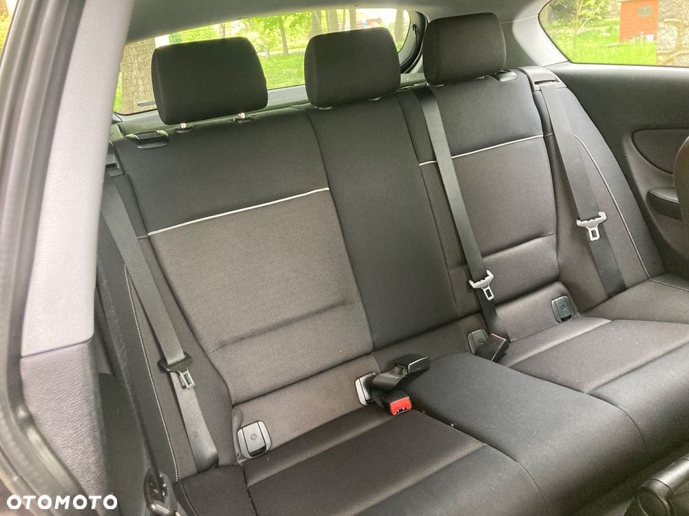 BMW Seria 1 118i - 14