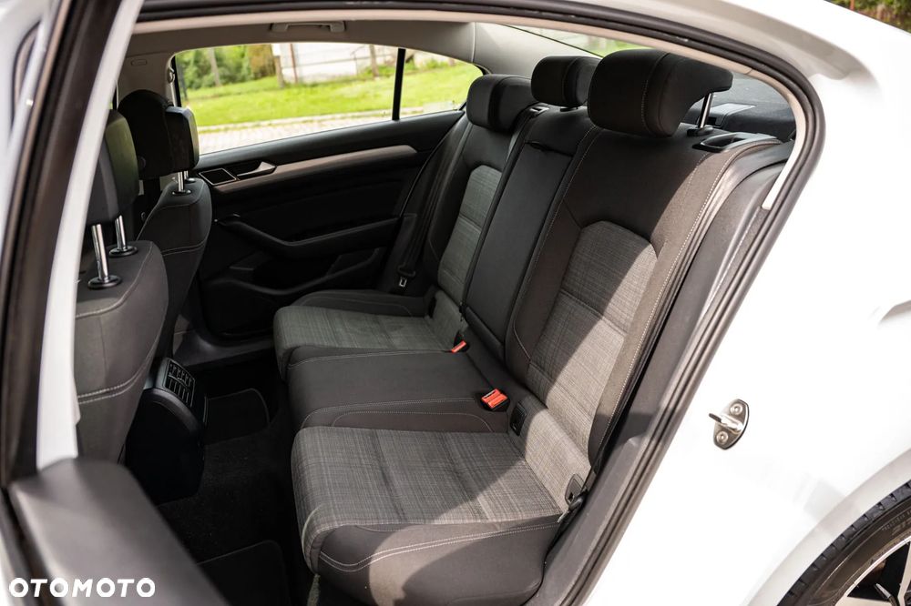 Volkswagen Passat 1.5 TSI EVO Comfortline DSG - 19