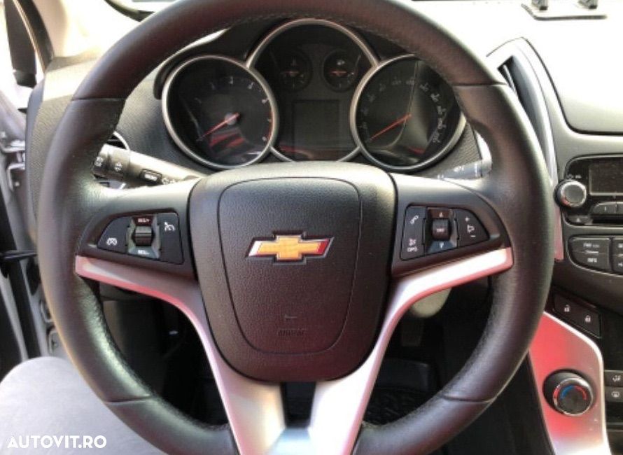 Chevrolet Cruze 1.6 Ecotec LT+ - 1