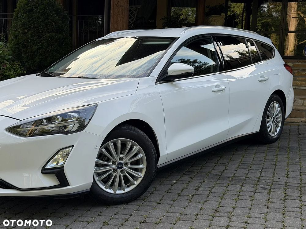 Ford Focus 1.5 EcoBlue Start-Stopp-System TITANIUM DESIGN - 4