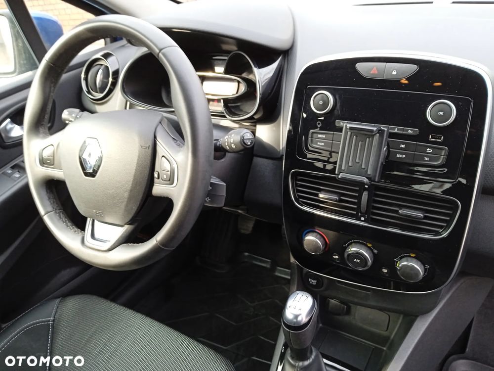 Renault Clio 1.2 16V Alize - 11