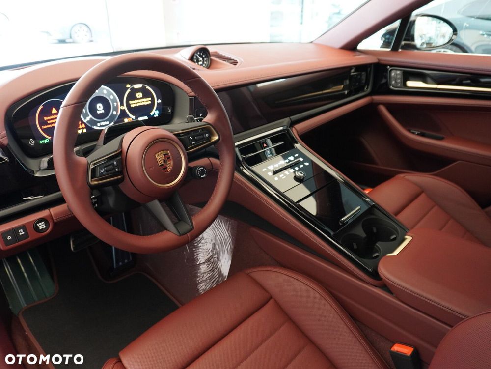 Porsche Panamera 4 - 27