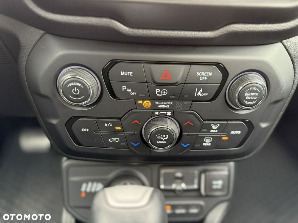 Jeep Renegade - 29