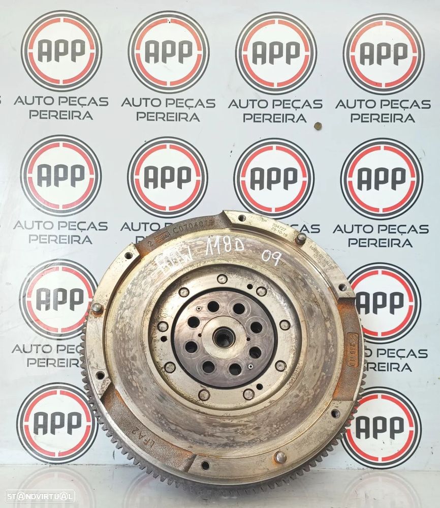 Volante motor Bimassa BMW 118D de 2009, em bom estado . - 1