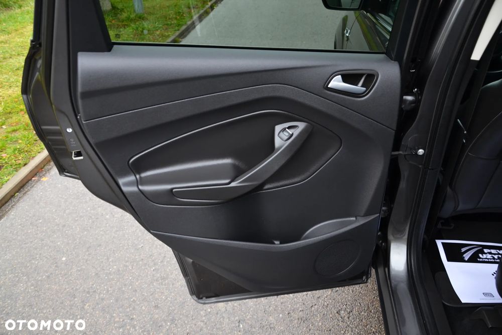 Ford Kuga 2.0 TDCi FWD Titanium - 30