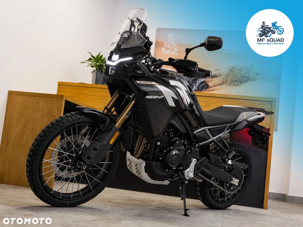 CFMoto MT - 1