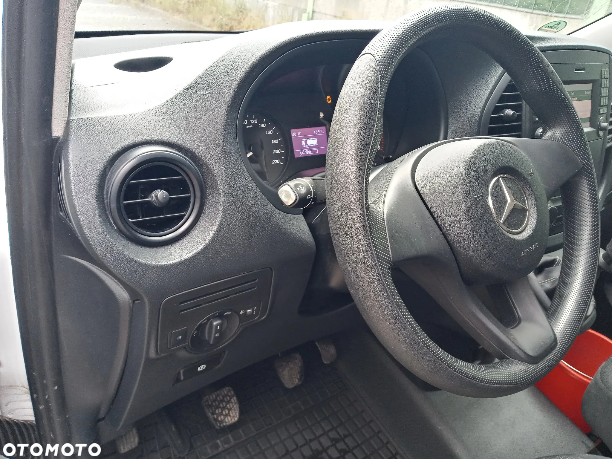 Mercedes-Benz VITO 111 - 11