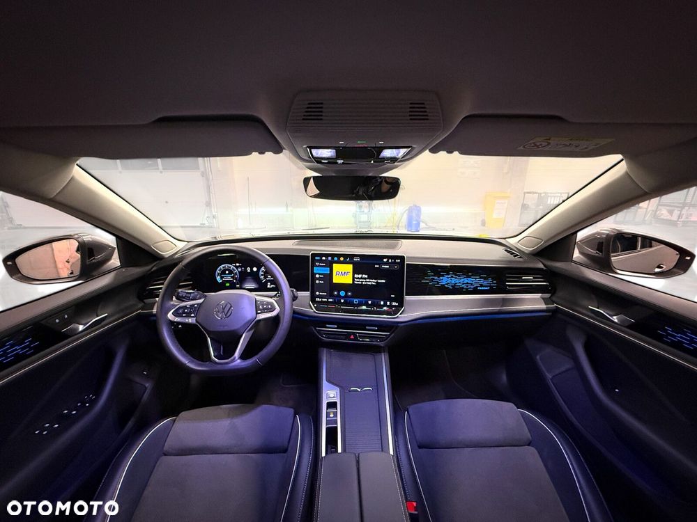 Volkswagen Passat 2.0 TSI Business Plus DSG - 34