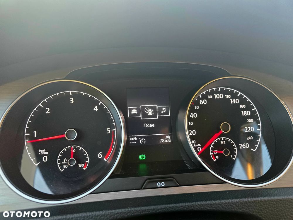 Volkswagen Golf 1.6 TDI BMT Highline - 25