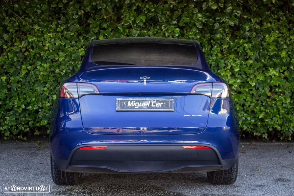 tesla model-y ver-long-range-tra-o-integral - 9