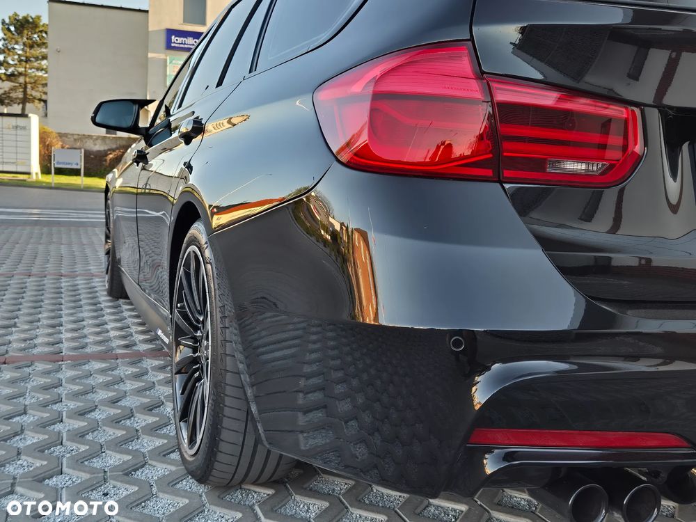 BMW Seria 3 330d Edition M Sport Shadow - 13