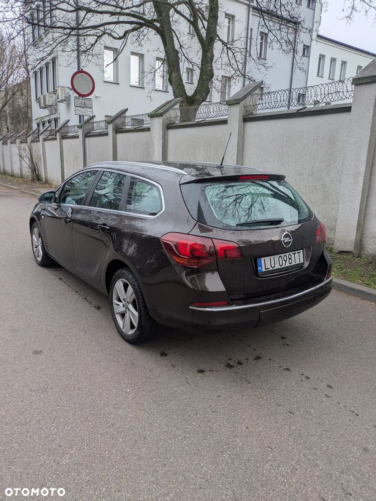 Opel Astra 1.4 Turbo Cosmo - 3