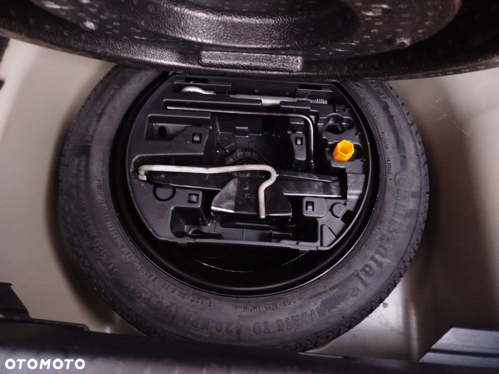 Peugeot 208 PureTech 100 GT - 26