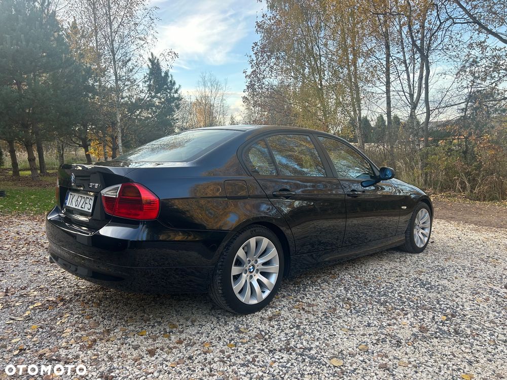 BMW Seria 3 318i Edition Sport - 9