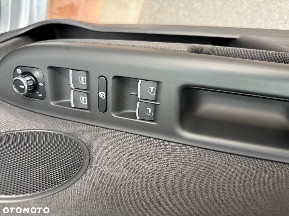 Volkswagen Golf Plus - 20