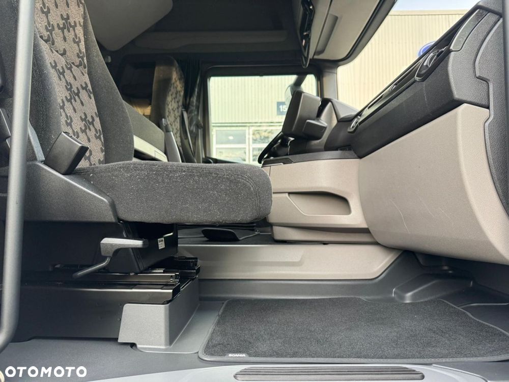 Scania R 460 A4x2NA - 16