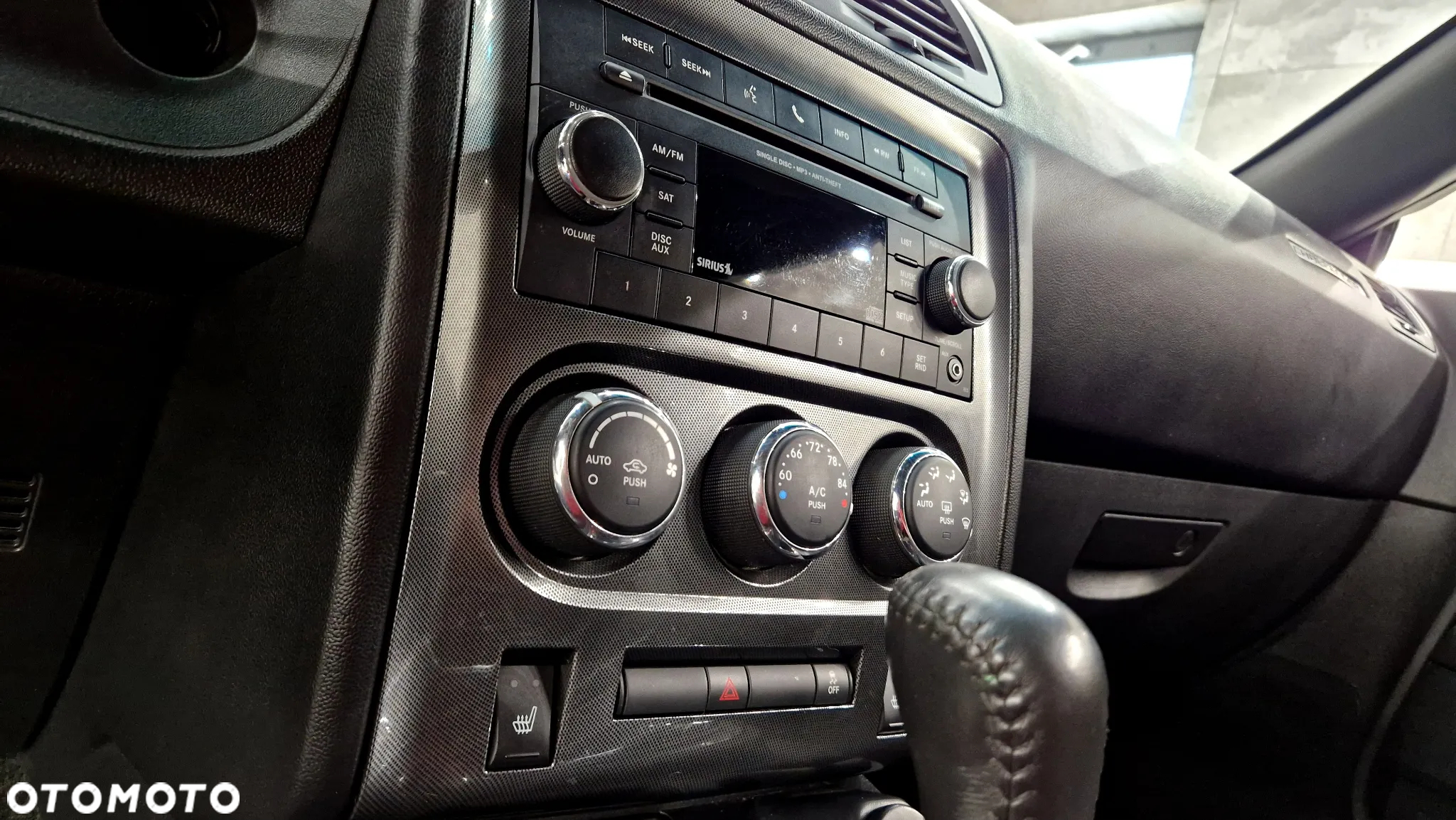 Dodge Challenger Automatik SXT Plus - 18