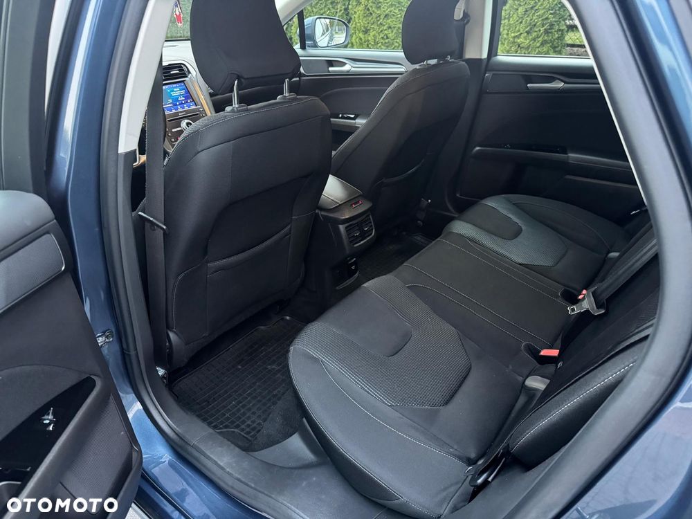 Ford Mondeo 2.0 EcoBlue Titanium - 28