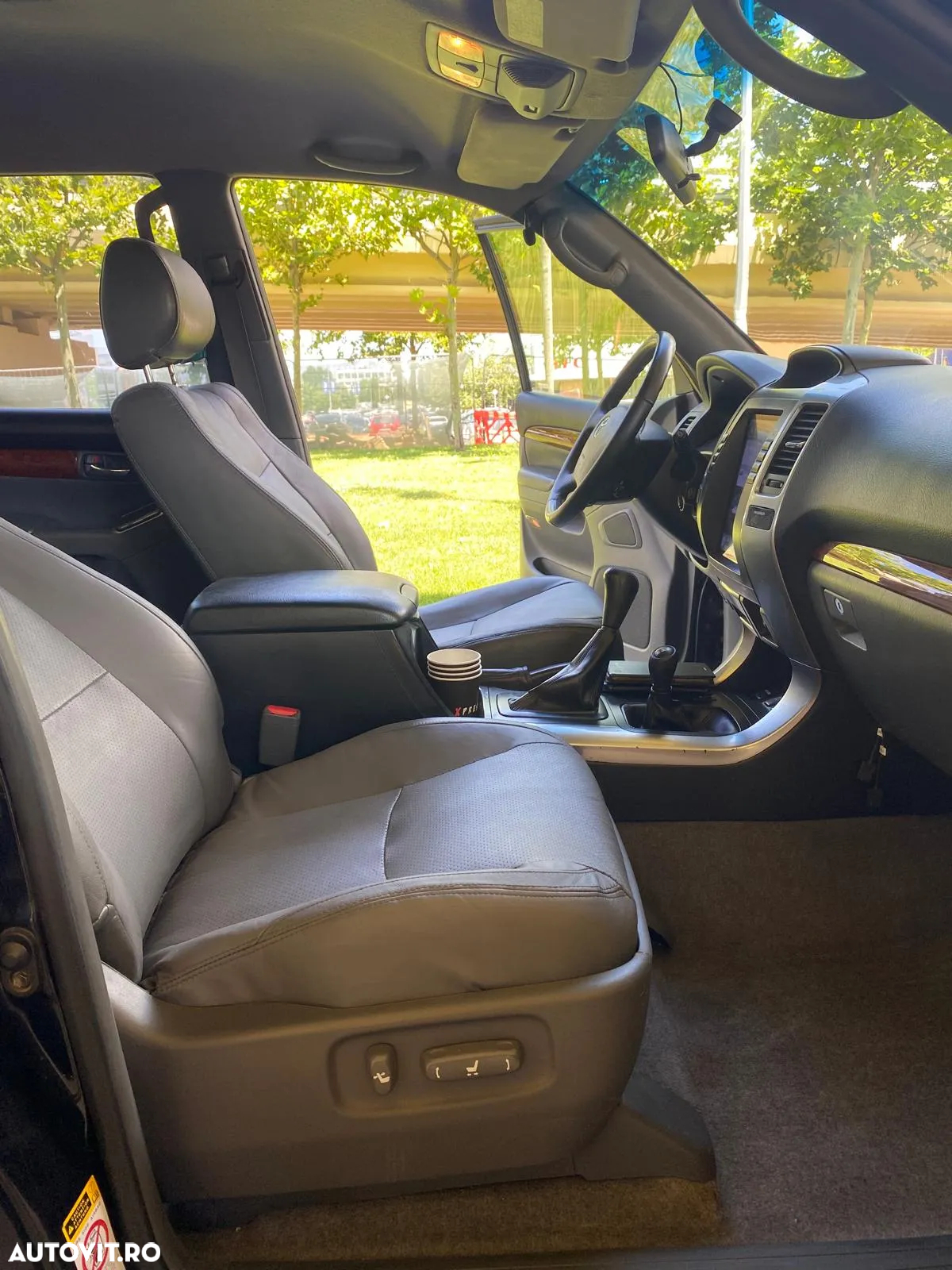 Toyota Land Cruiser 3.0 TD-4D Aut VIP - 11
