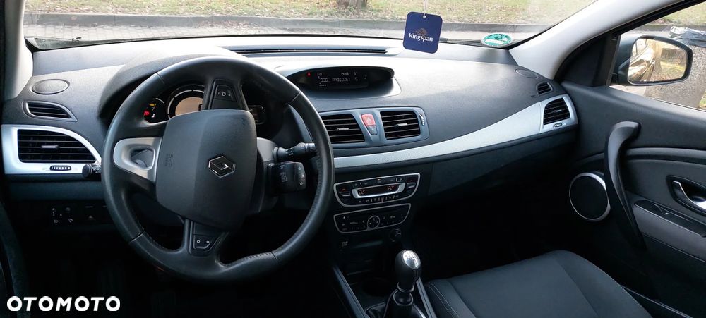 Renault Megane TCe 130 Night and Day - 28