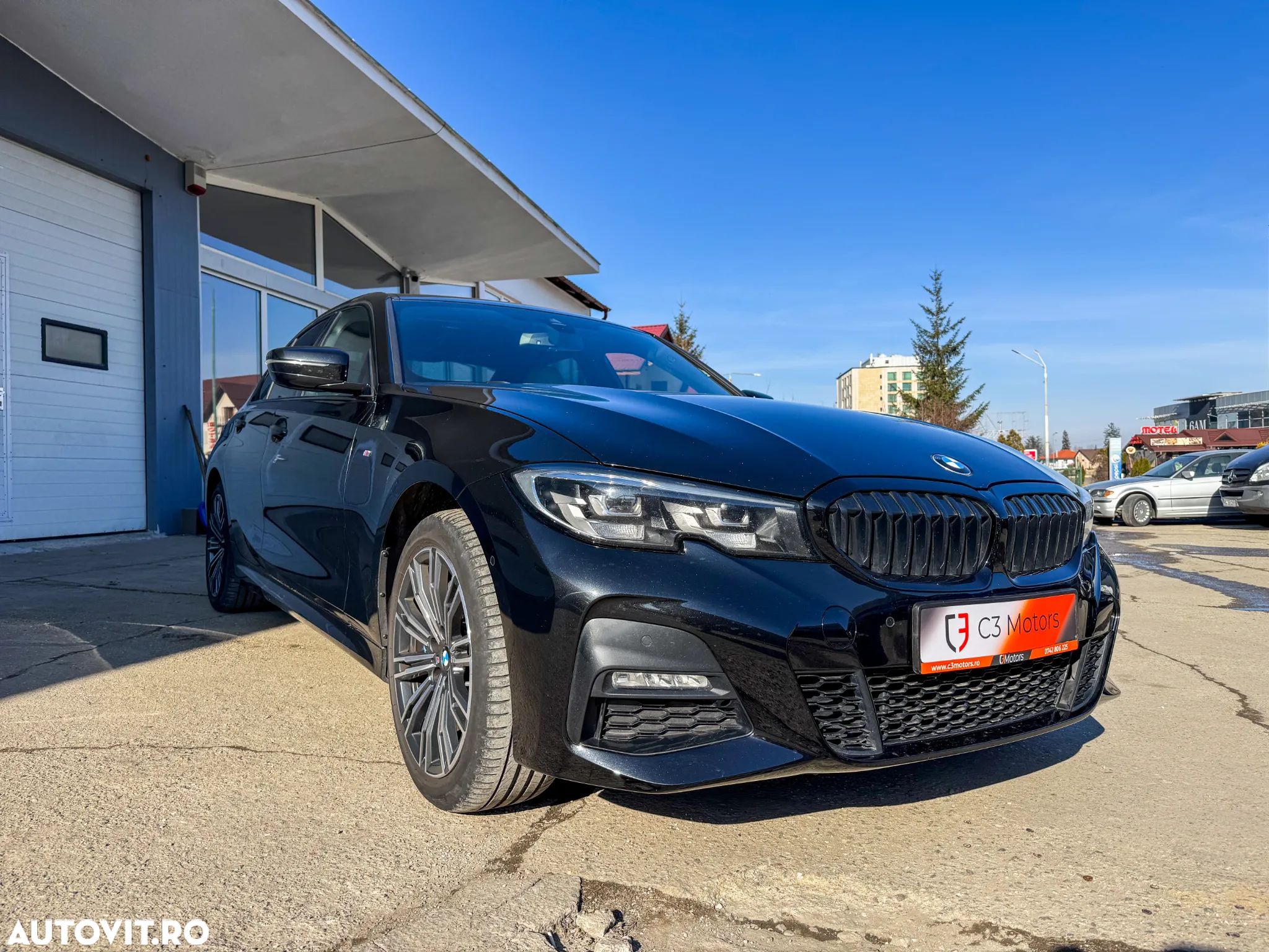 BMW Seria 3 330e Aut. M Sport - 1