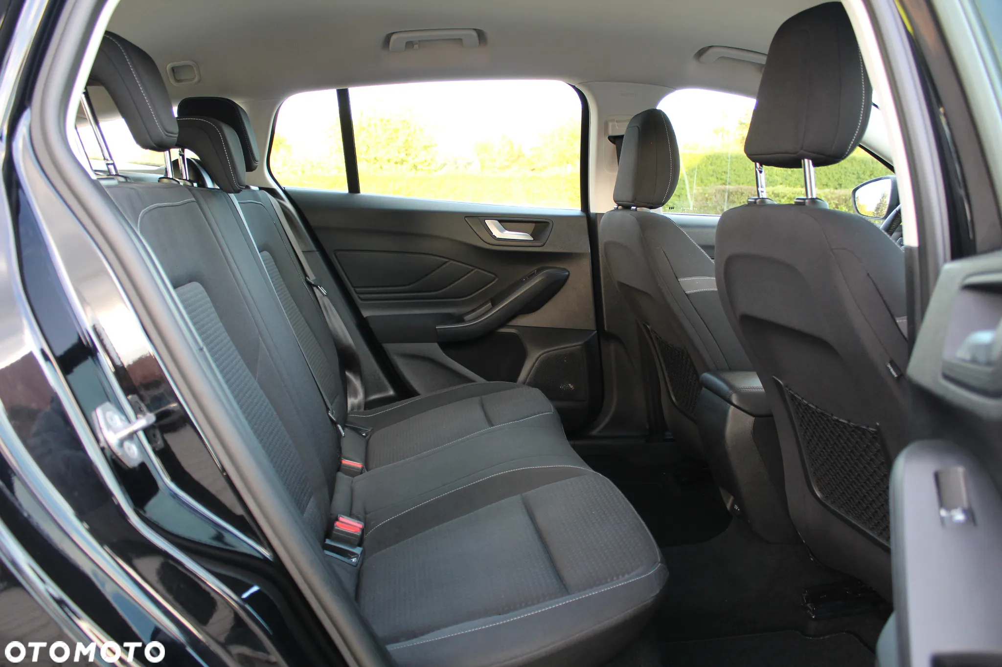 Ford Focus 1.0 EcoBoost Titanium - 27