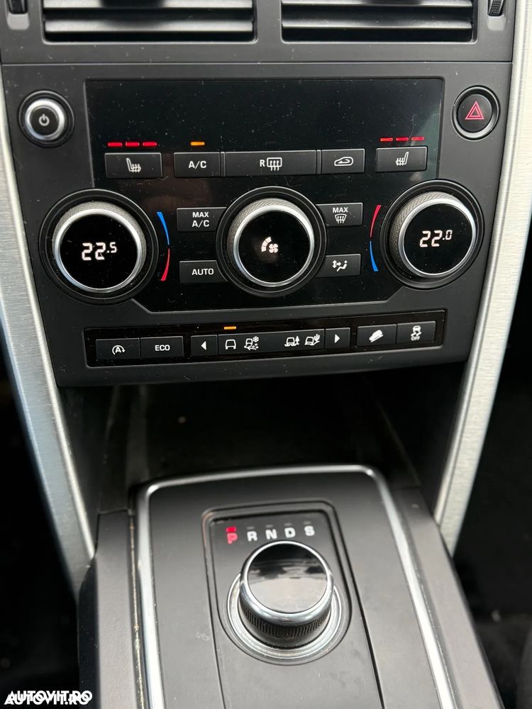Land Rover Discovery Sport - 13