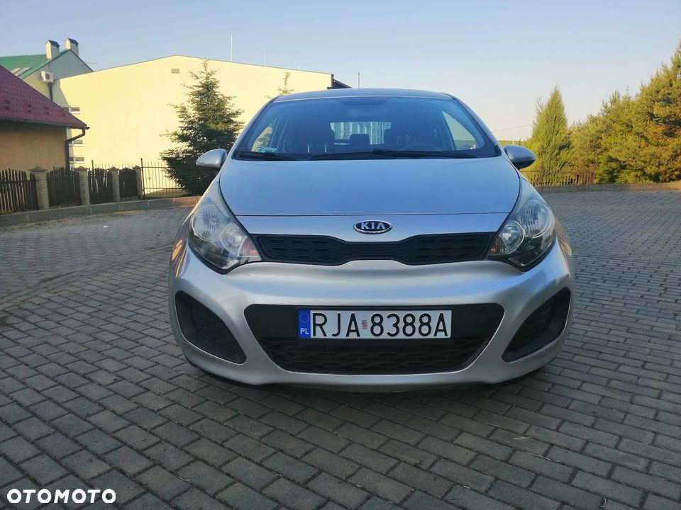 Kia Rio 1.4 L - 2