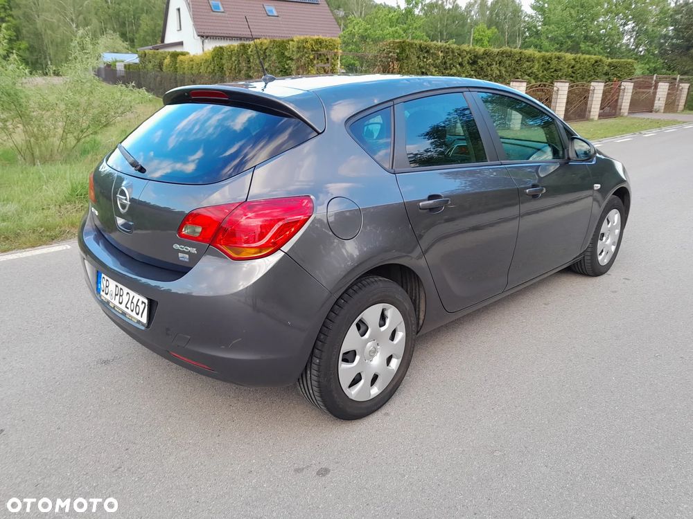 Opel Astra 1.4 - 4