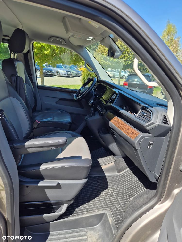 Volkswagen Caravelle - 15
