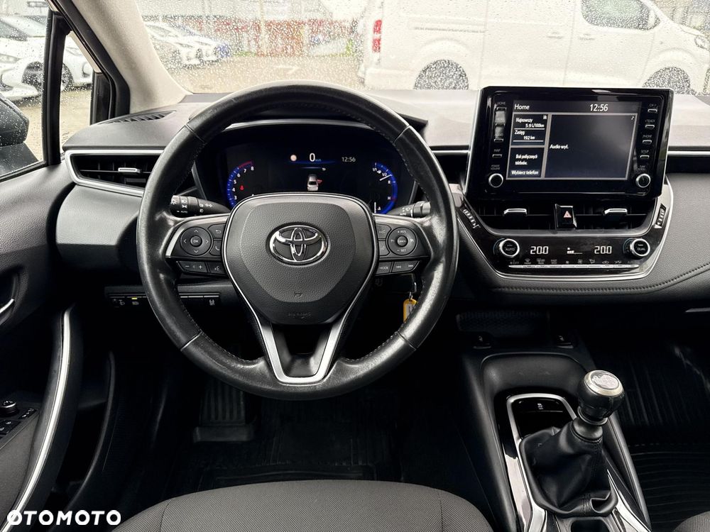Toyota Corolla - 12