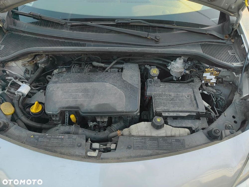 Renault Clio 1.2 16V Authentique - 7