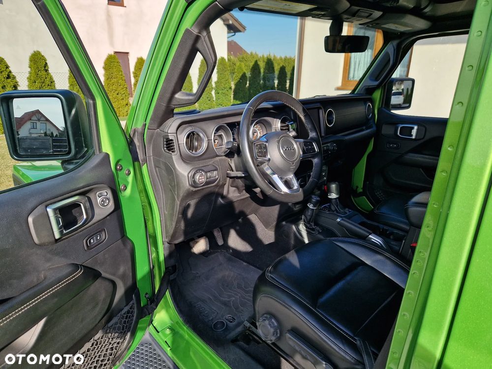 Jeep Wrangler 3.6 Unlim Sahara - 20