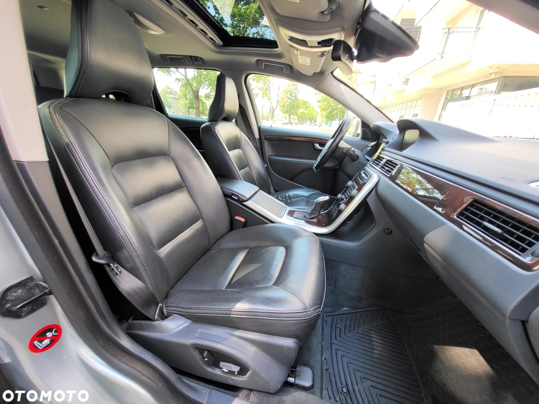 Volvo XC 70 T6 AWD Momentum - 35