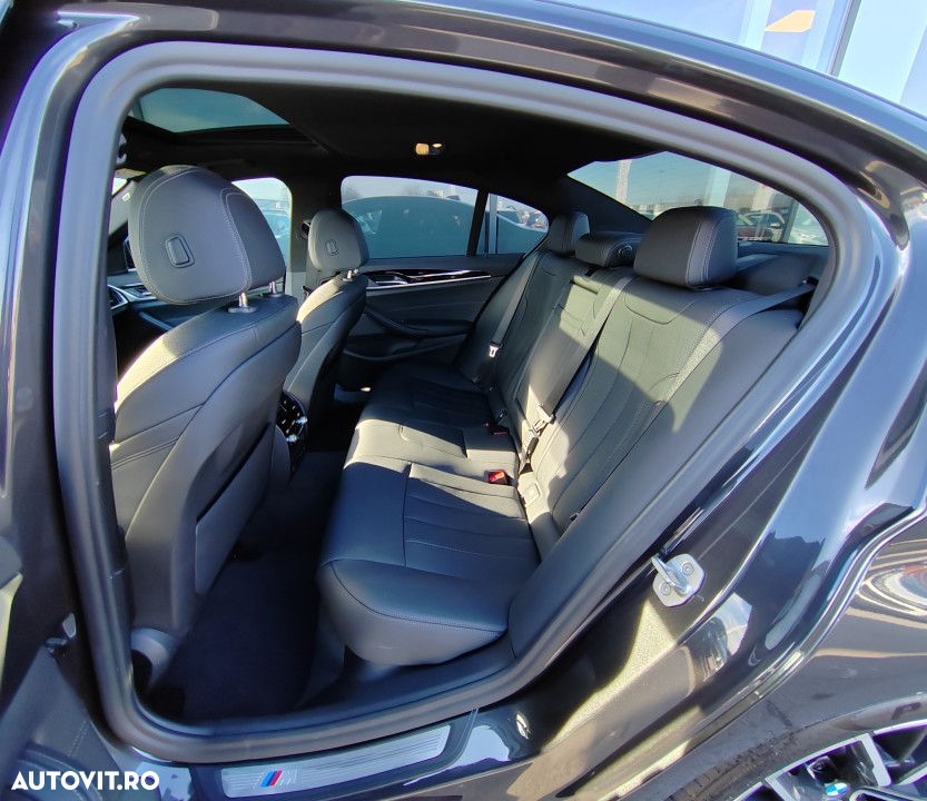 BMW Seria 5 540d xDrive AT MHEV - 13