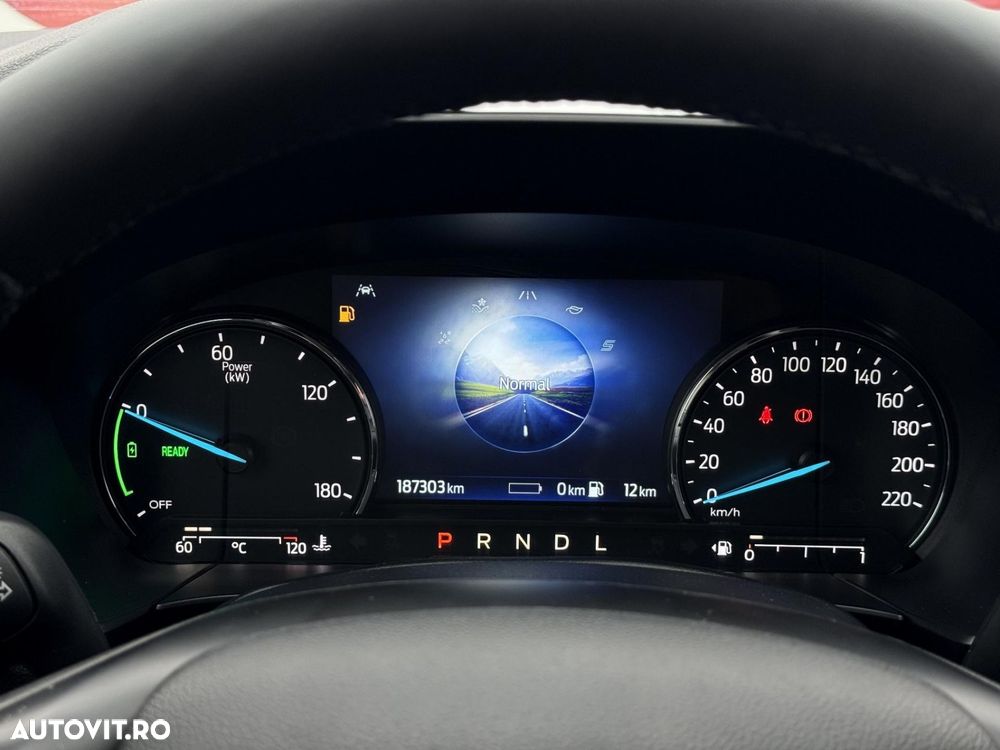 Ford Kuga - 20