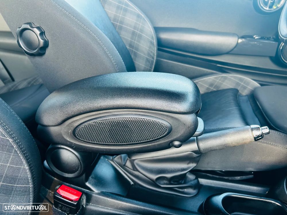 MINI 3 Portas Cooper D Metropolitan - 18