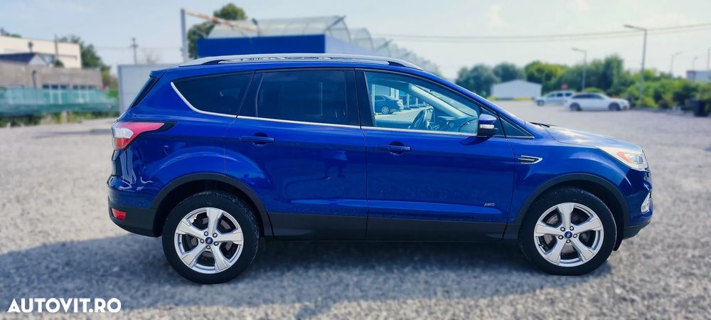 Ford Kuga 2.0 TDCi Powershift 4WD Titanium - 8