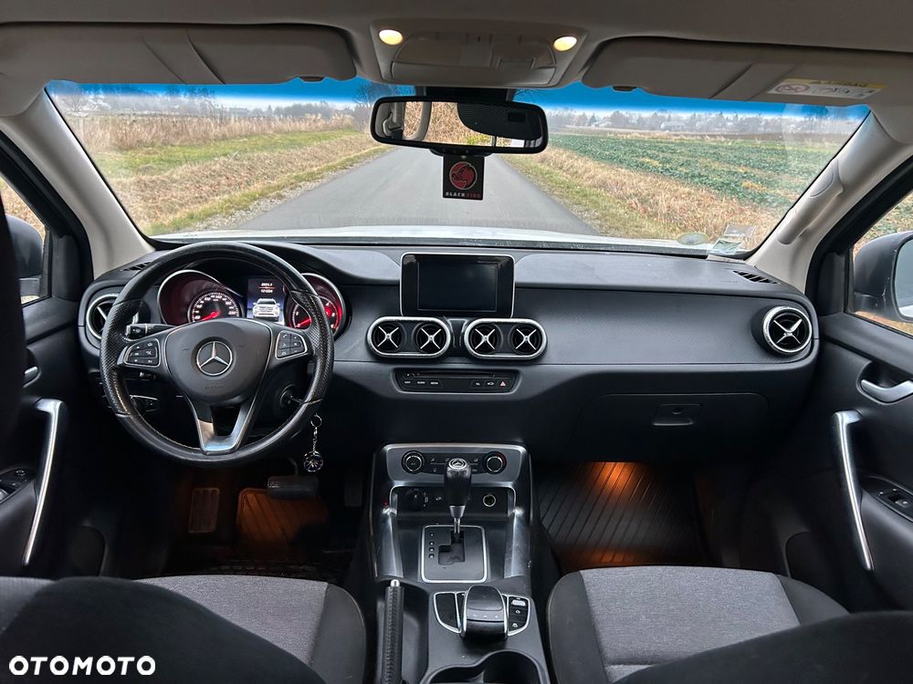 Mercedes-Benz Klasa X - 11