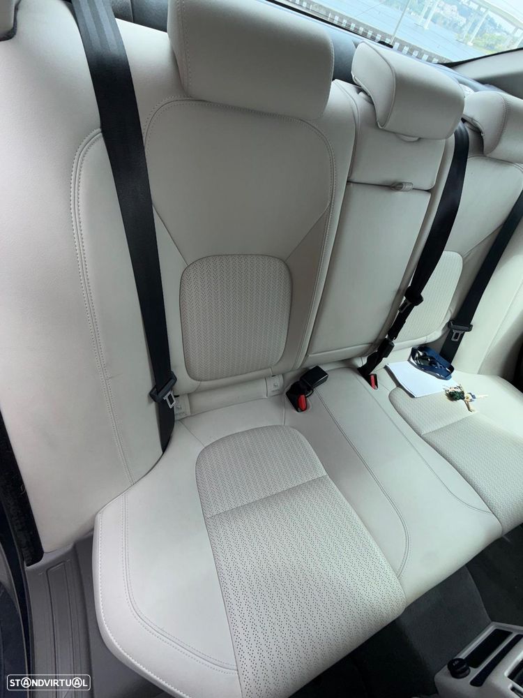 Jaguar XE 2.0 D Prestige Aut. - 21